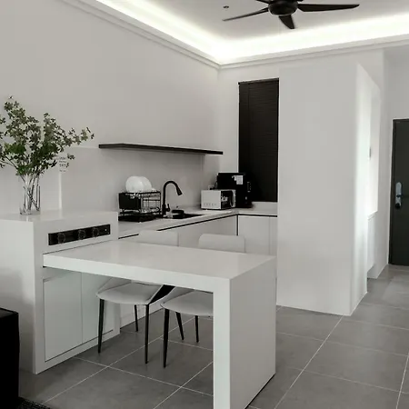 Langkawi Homestay At Simfoni Beliza Apartment By Chien Kuah Exterior photo